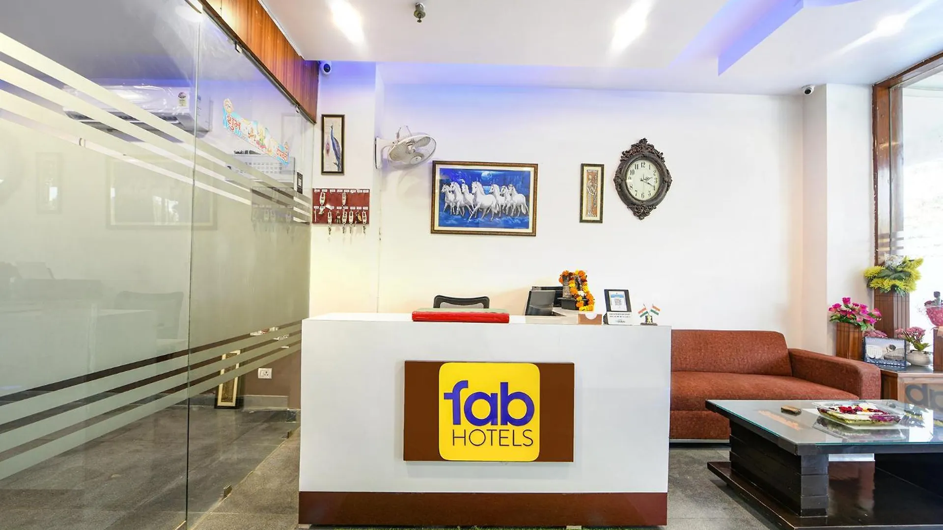 ***  Hotel Gracious Gurgaon India