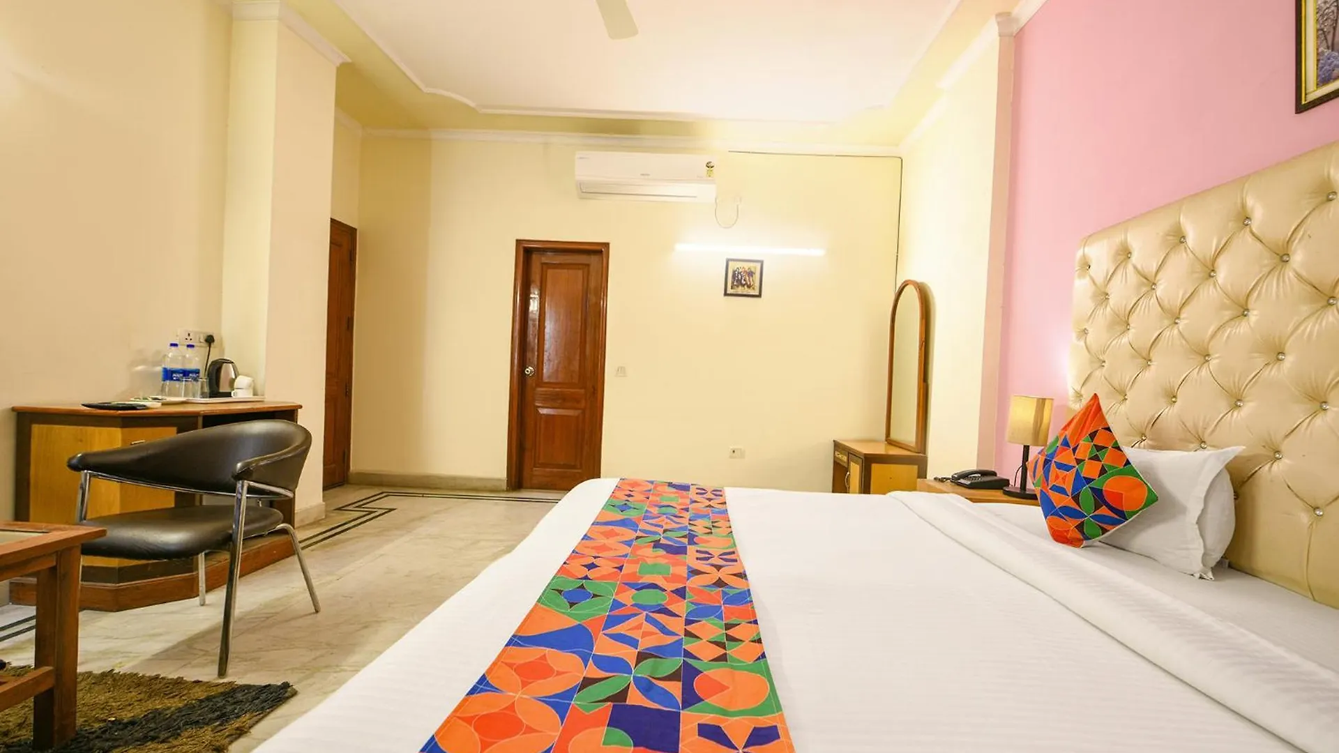 ***  Hotel Gracious Gurgaon India