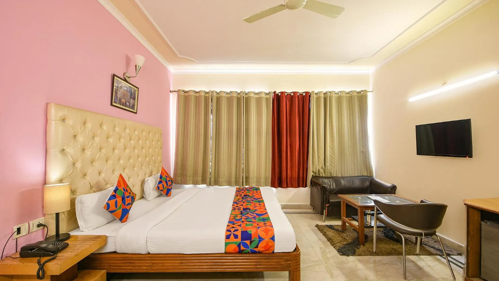 Hotel Gracious Gurgaon India