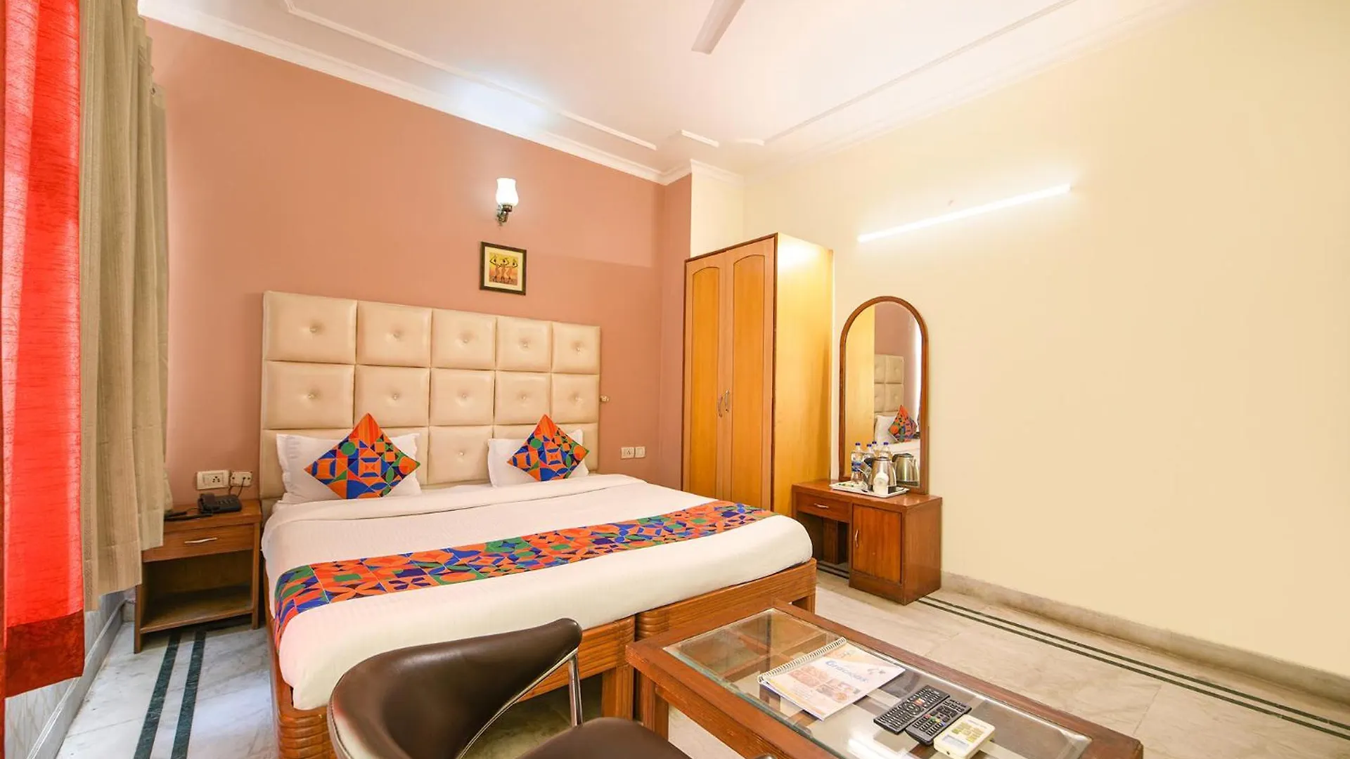 Hotel Gracious Gurgaon